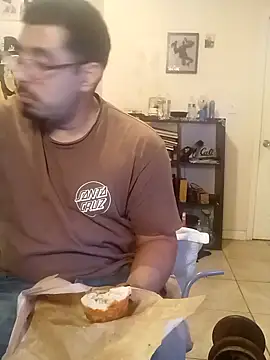 k1oudE online show from 19, 12, 2025