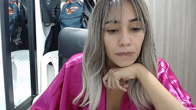 Snapshot of isabela_oh chatting on 23, 1, 2025 isabela oh online show from 23, 1, 2025