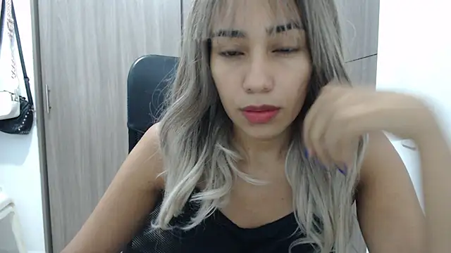 Snapshot of isabela_oh chatting on 21, 3, 2025 isabela oh online show from 21, 3, 2025