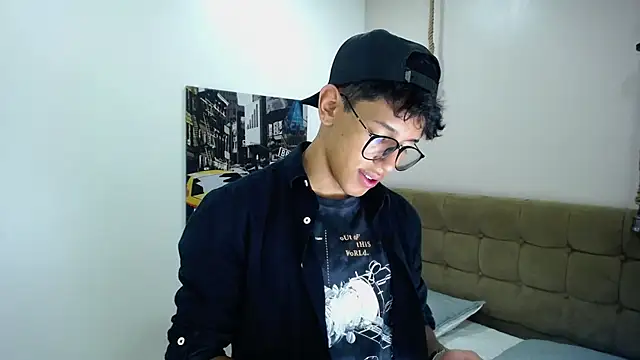 Snapshot of RyanPricee chatting on 17, 1, 2025 RyanPricee online show from 17, 1, 2025