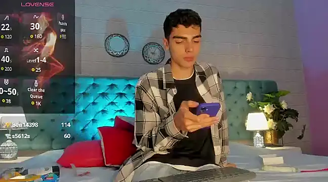 MaxOwen  online show from 27, 1, 2025