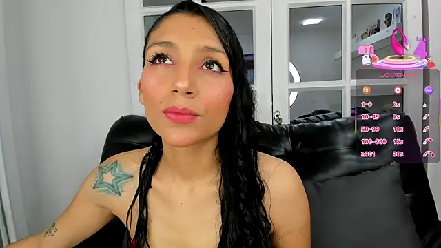 Snapshot of miss___evangeline chatting on 25, 2, 2025 miss   evangeline online show from 25, 2, 2025