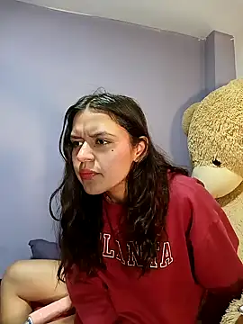Danni shy online show from 1, 1, 2025