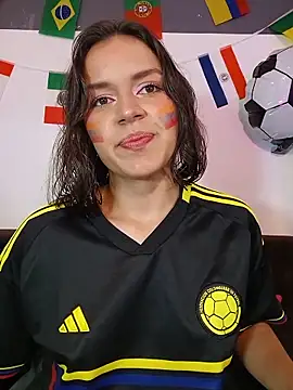 Danni shy online show from 17, 6, 2026