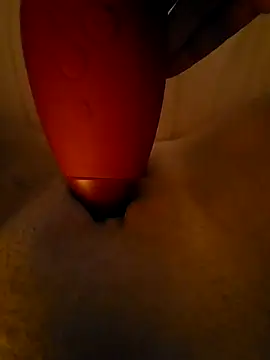 Snapshot of blondiiyy chatting on 4, 1, 2025 blondiiyy online show from 4, 1, 2025