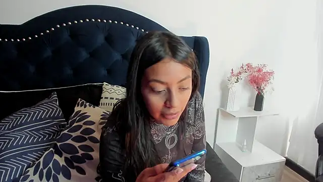 Snapshot of Xewa_ chatting on 5, 2, 2025 Xewa online show from 5, 2, 2025