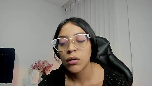 Snapshot of Xewa_ chatting on 28, 2, 2025 Xewa online show from 28, 2, 2025