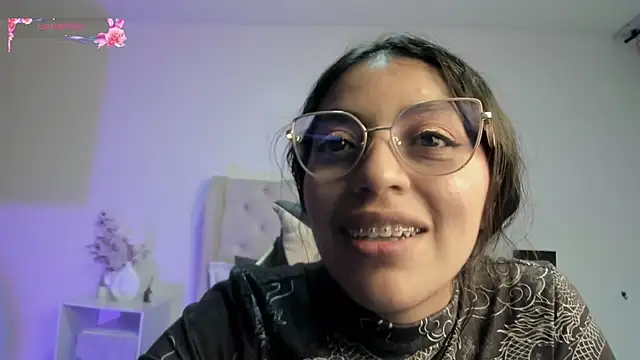 Snapshot of Xewa_ chatting on 23, 9, 2025 Xewa online show from 23, 9, 2025