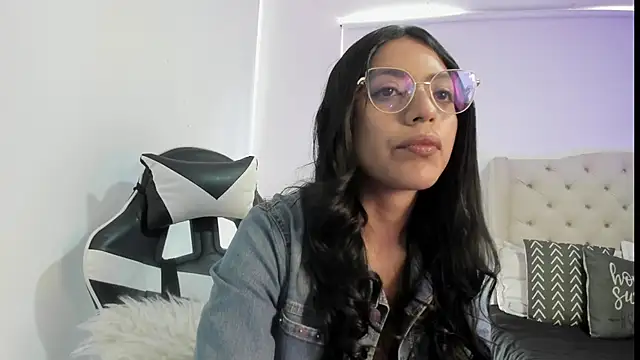 Snapshot of Xewa_ chatting on 5, 11, 2025 Xewa online show from 5, 11, 2025