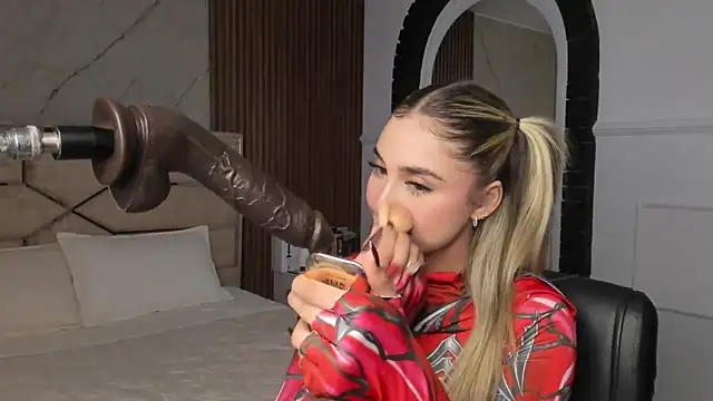 EmiilyHendriixx online show from 31, 1, 2025