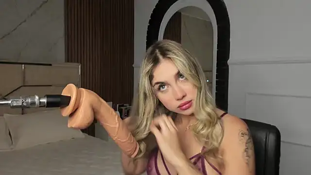 EmiilyHendriixx online show from 7, 2, 2025
