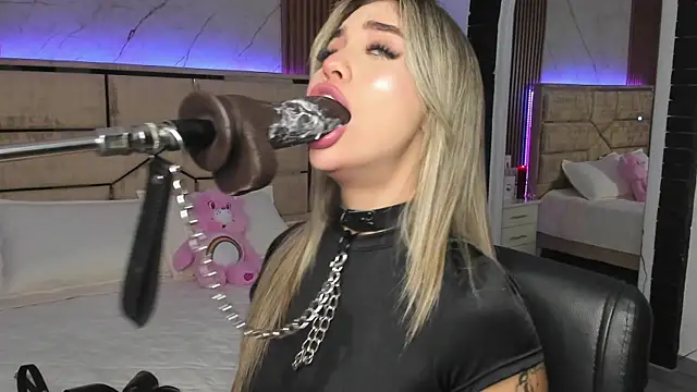 EmiilyHendriixx online show from 12, 3, 2025