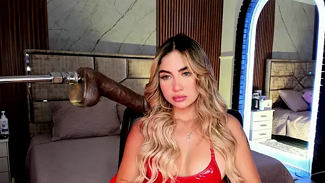 EmiilyHendriixx online show from 9, 10, 2025