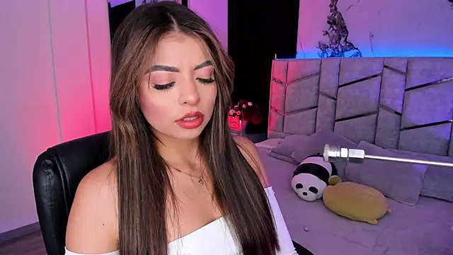 Snapshot of daniiphoeniixx chatting on 10, 10, 2025 daniiphoeniixx online show from 10, 10, 2025