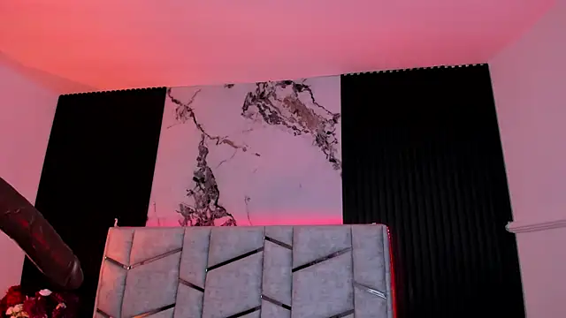 daniiphoeniixx online show from 4, 11, 2025