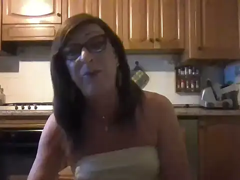 Snapshot of Tiabet chatting on 24, 7, 2026 Tiabet online show from 24, 7, 2026