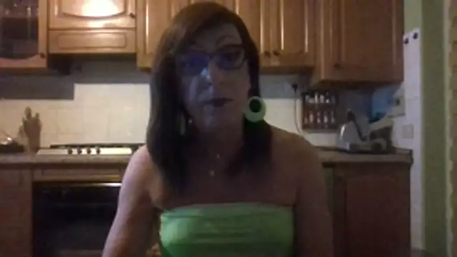 Snapshot of Tiabet chatting on 28, 7, 2026 Tiabet online show from 28, 7, 2026
