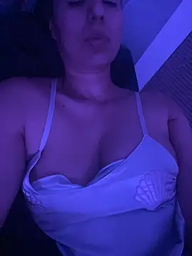 womantall99 online show from 10, 10, 2025