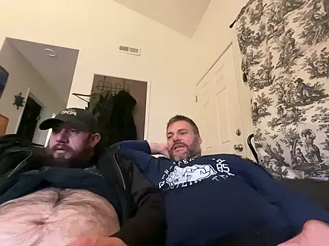 StruggleSnuggles online show from 2, 1, 2025