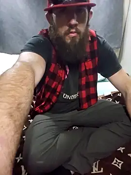 StruggleSnuggles online show from 3, 3, 2025