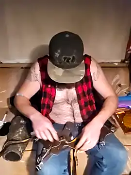 StruggleSnuggles online show from 16, 3, 2025