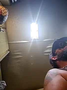 StruggleSnuggles online show from 5, 10, 2025