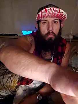 StruggleSnuggles online show from 31, 10, 2025