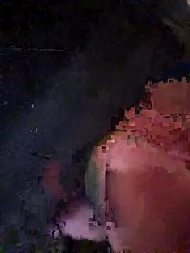 StruggleSnuggles online show from 17, 11, 2025