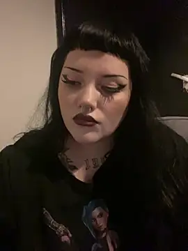 Snapshot of Gothicsiren chatting on 4, 1, 2025 Gothicsiren online show from 4, 1, 2025