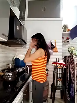 Snapshot of Best-Couple chatting on 20, 1, 2025 Best-Couple online show from 20, 1, 2025