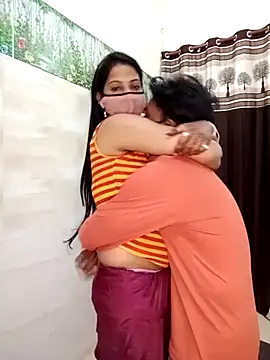 Snapshot of Best-Couple chatting on 3, 2, 2025 Best-Couple online show from 3, 2, 2025