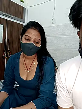 Snapshot of Best-Couple chatting on 20, 2, 2025 Best-Couple online show from 20, 2, 2025