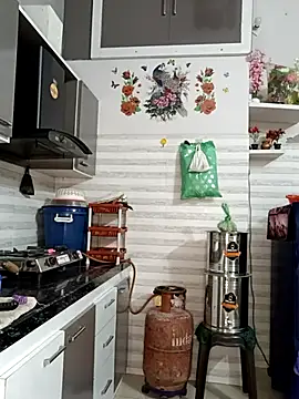 Snapshot of Best-Couple chatting on 13, 9, 2025 Best-Couple online show from 13, 9, 2025