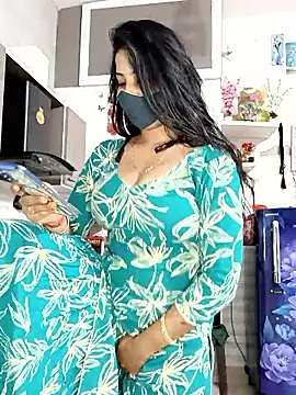 Snapshot of Best-Couple chatting on 3, 10, 2025 Best-Couple online show from 3, 10, 2025