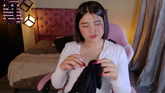 michell petty01 online show from 8, 10, 2025