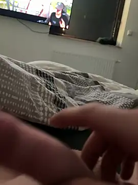 Finni04055 online show from 15, 4, 2026