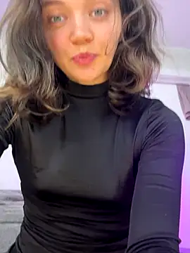 Snapshot of TheYourL chatting on 20, 9, 2025 TheYourL online show from 20, 9, 2025