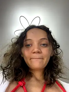 Snapshot of TheYourL chatting on 21, 9, 2025 TheYourL online show from 21, 9, 2025