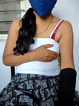 lovelygirl4567 online show from 2, 2, 2025