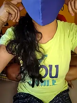 lovelygirl4567 online show from 4, 2, 2025