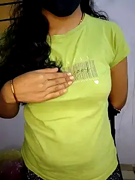 lovelygirl4567 online show from 15, 2, 2025