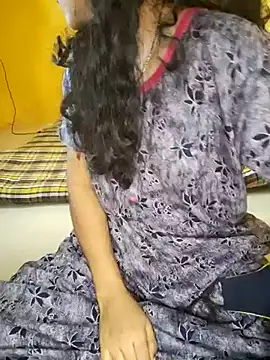 lovelygirl4567 online show from 5, 3, 2025