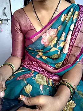 Snapshot of lovelygirl4567 chatting on 12, 1, 2026 lovelygirl4567 online show from 12, 1, 2026