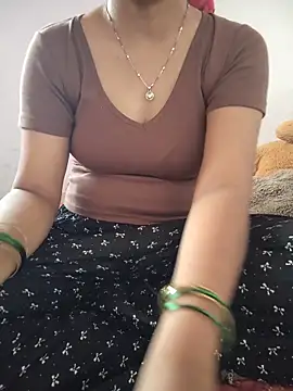 lovelygirl4567 online show from 17, 5, 2026