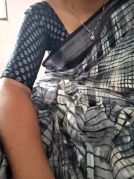 lovelygirl4567 online show from 25, 5, 2026