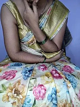 lovelygirl4567 online show from 27, 5, 2026