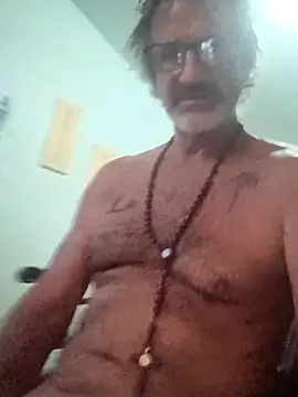 Cloudin around online show from 11, 10, 2025