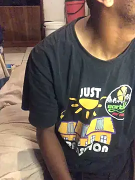 Snapshot of MKbesxxx chatting on 13, 2, 2026 MKbesxxx online show from 13, 2, 2026