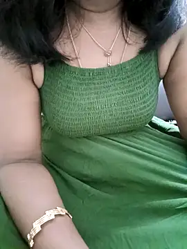 Snapshot of Tamil_Vishalini chatting on 8, 11, 2025 Tamil Vishalini online show from 8, 11, 2025