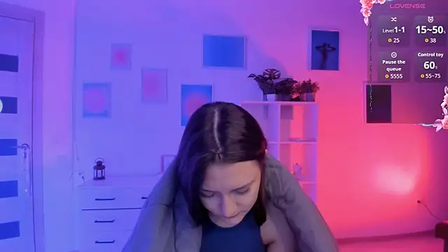 MiaVixxen online show from 18, 12, 2025